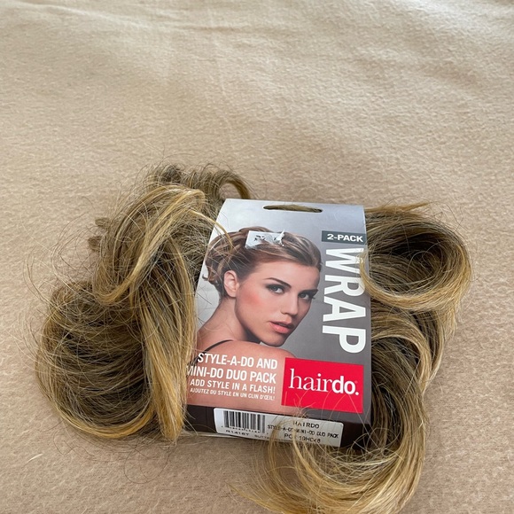 Set of 3 Hair clip on Hairdo’s - Picture 10 of 13